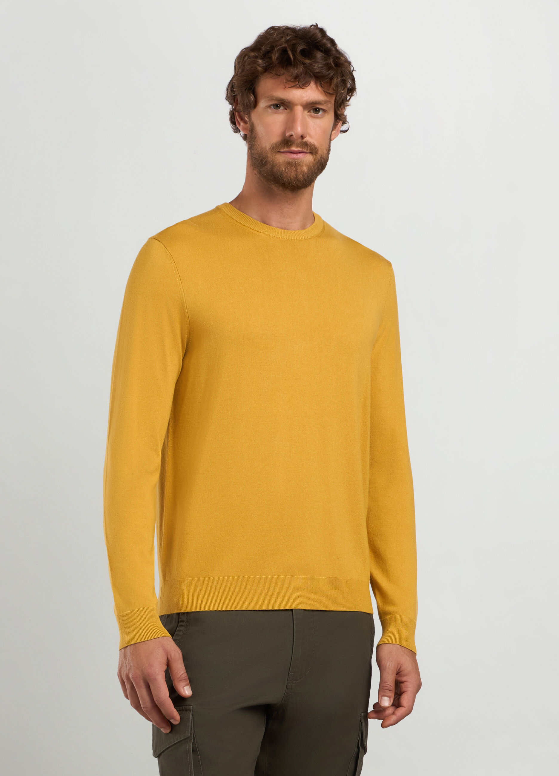 Maglione girocollo in maglia rasata uomo_0