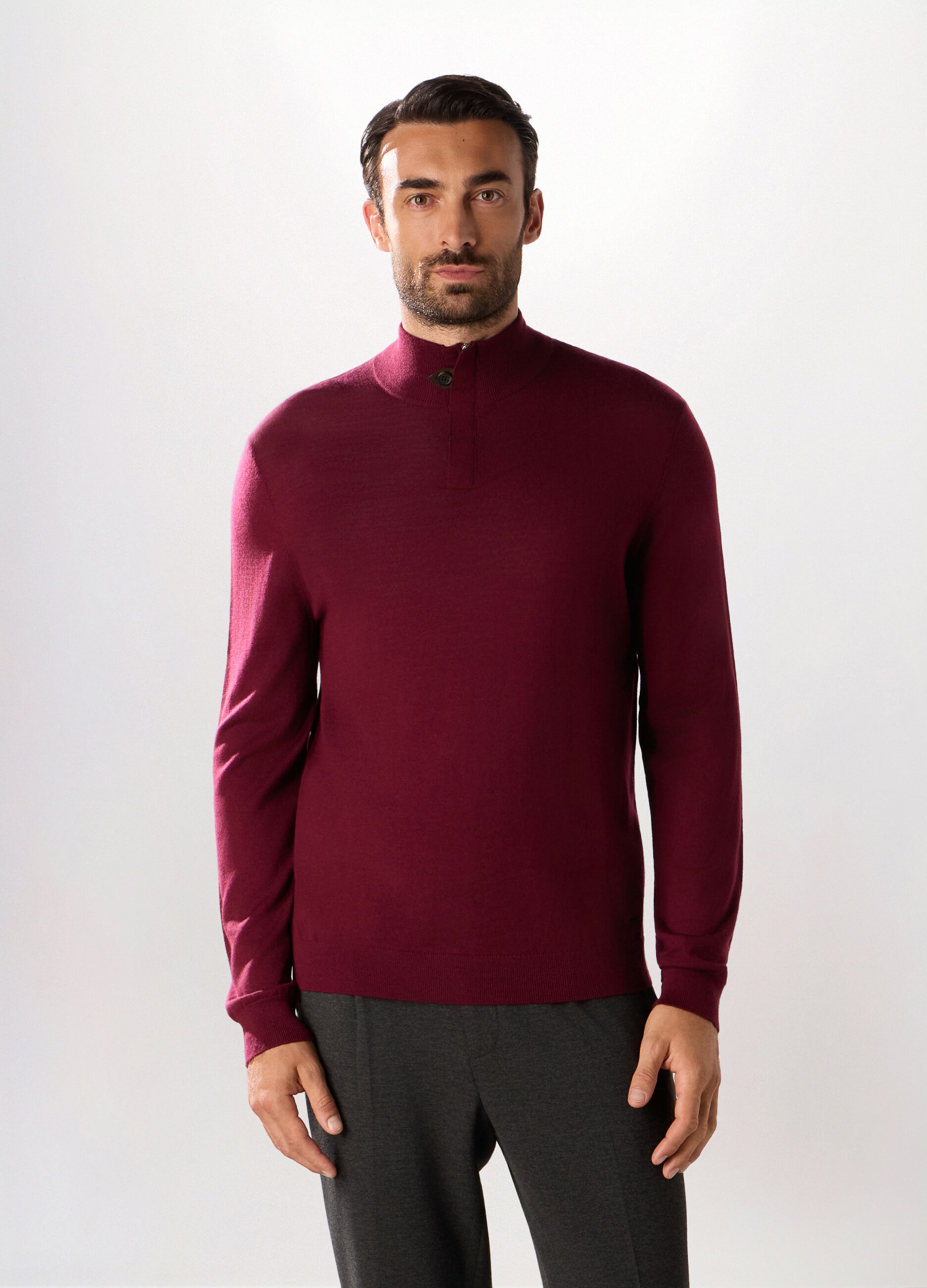 Maglione lupetto in lana merino uomo_0