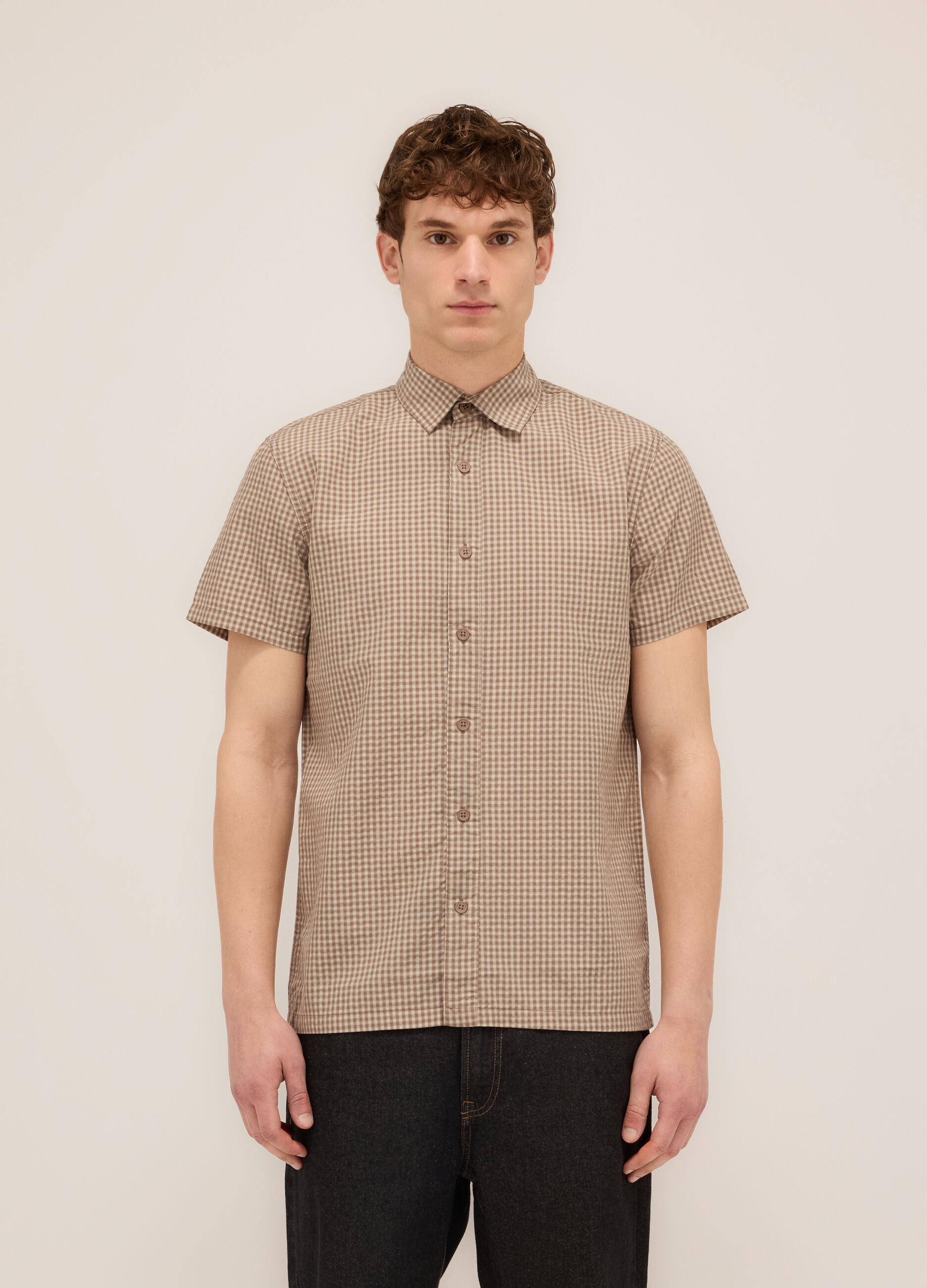 Camicia a maniche corte a quadretti uomo_0