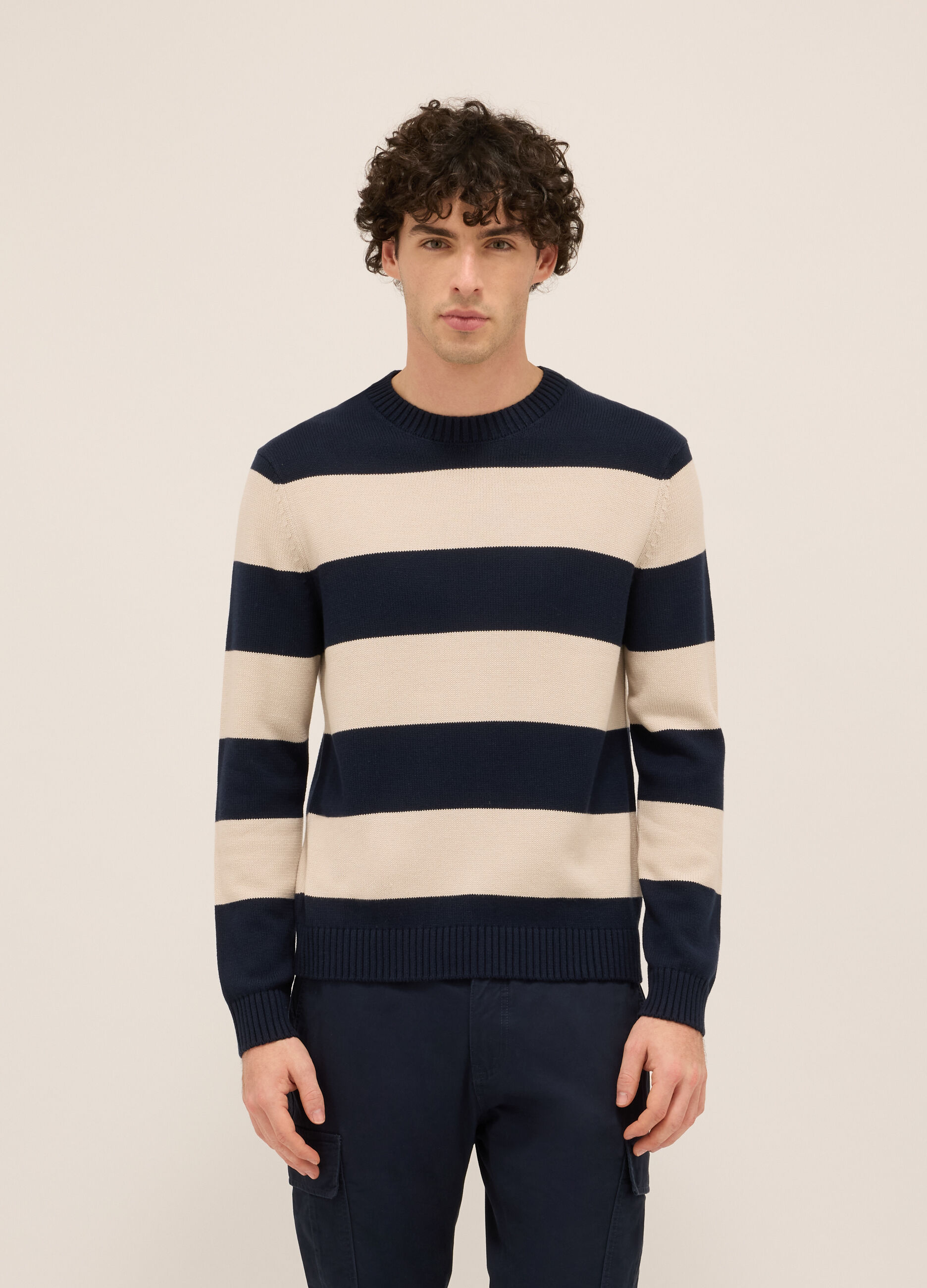 Maglione girocollo in misto cotone uomo_0