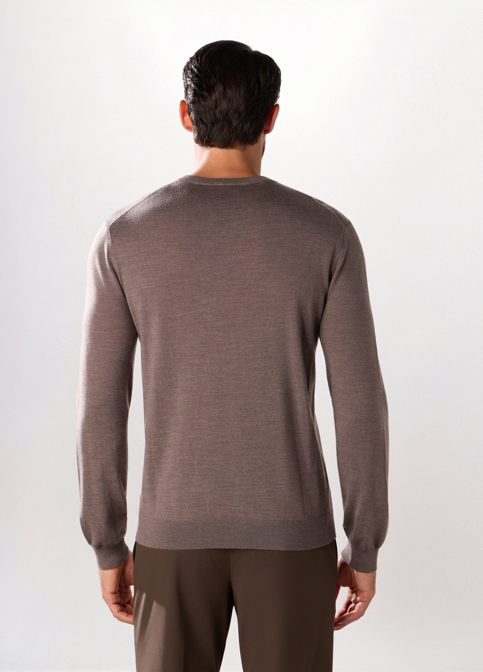 Maglione girocollo in lana merino uomo_2