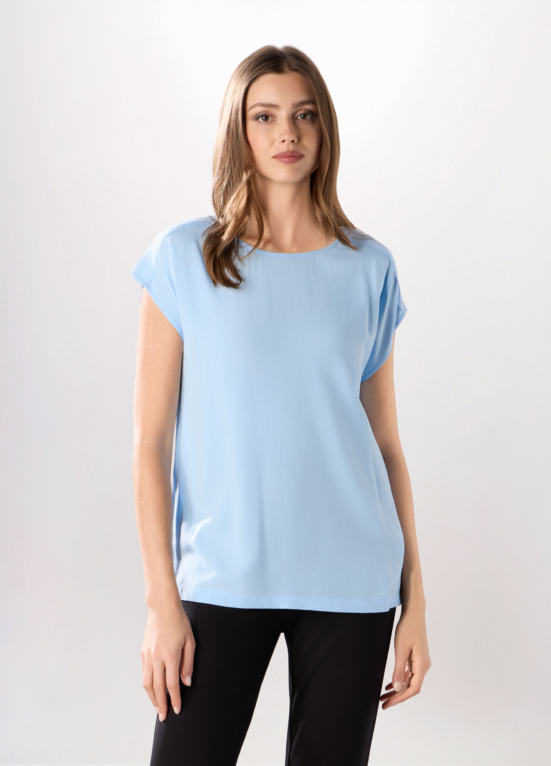Blusa a maniche corte donna_0