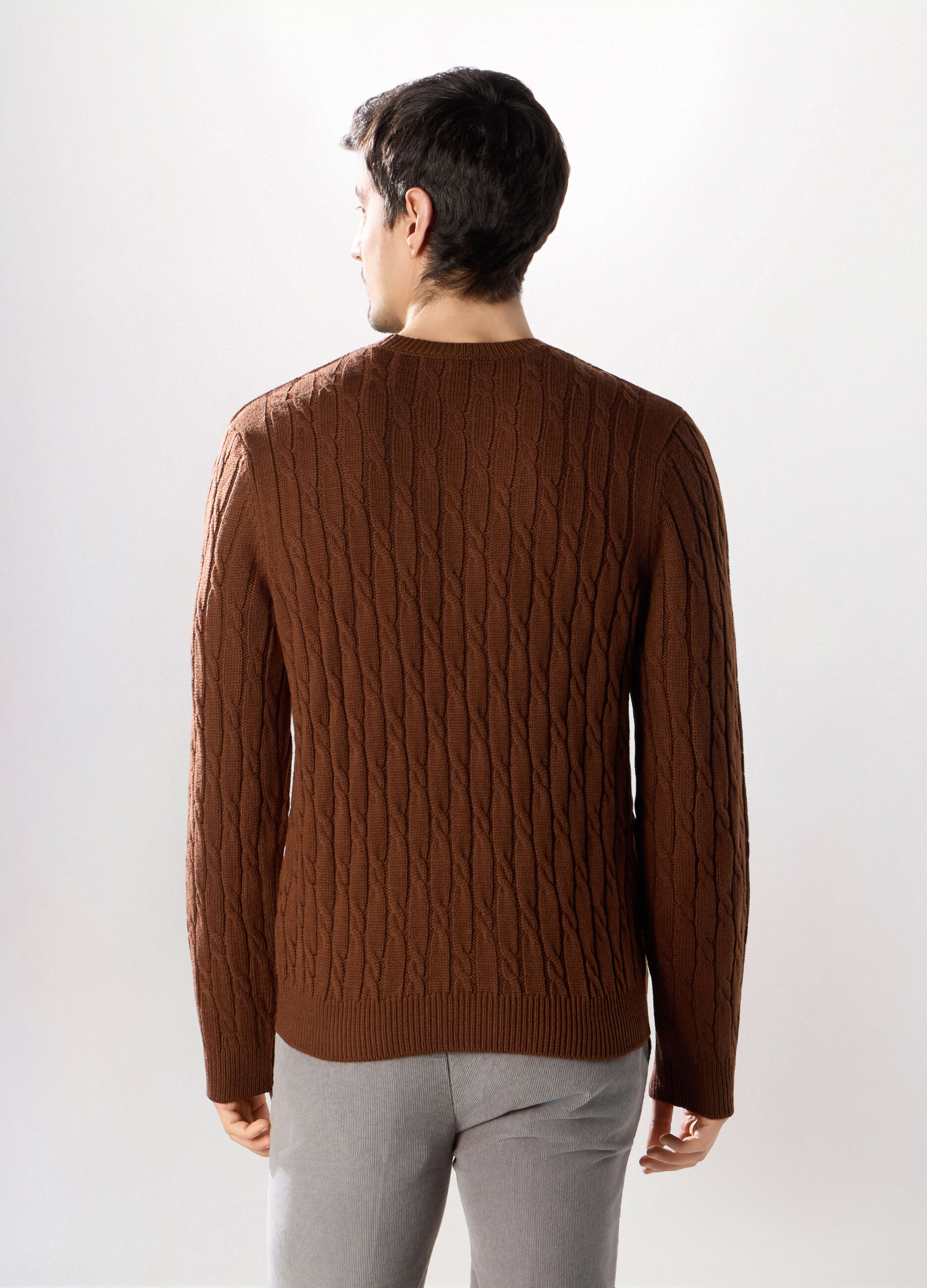 Maglione girocollo a trecce uomo_1
