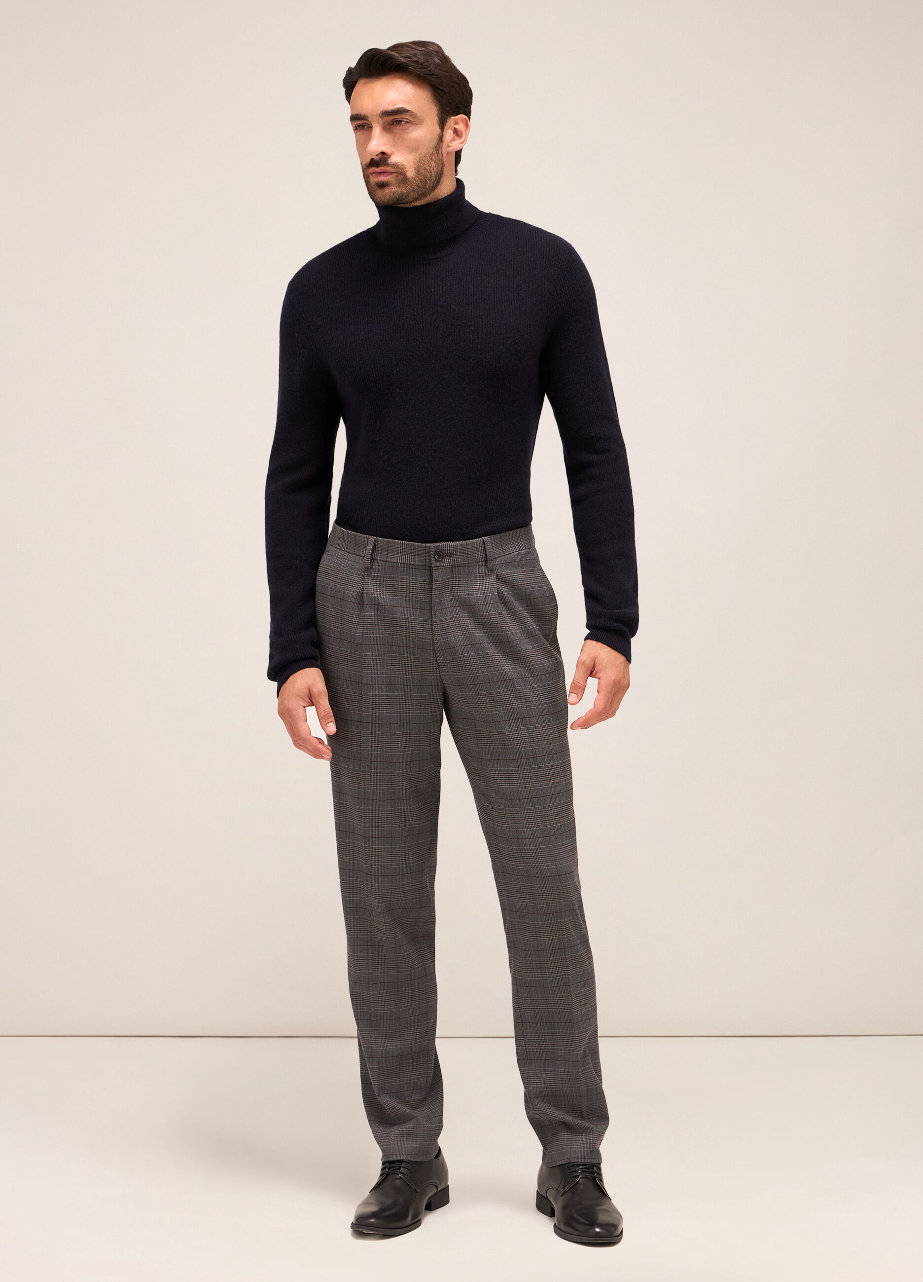 Pantalone slim fit in tessuto stretch uomo_0