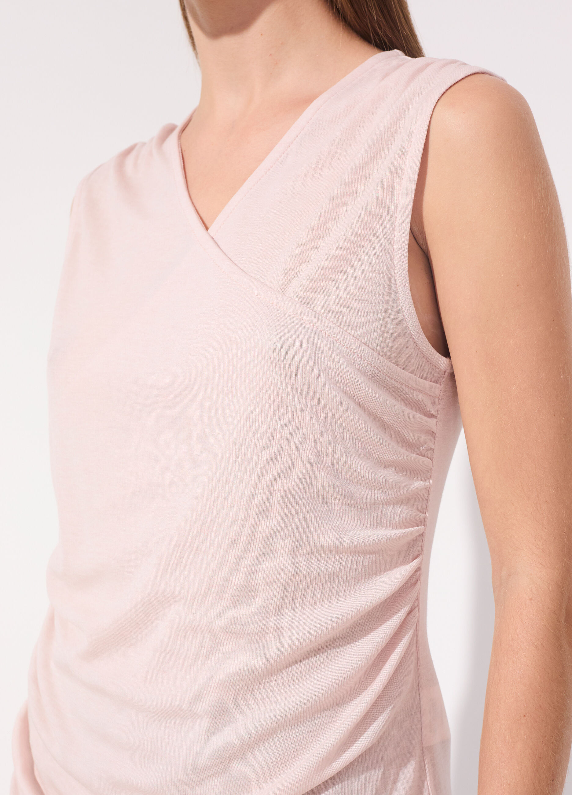 Top smanicato in lyocell misto lana donna_3