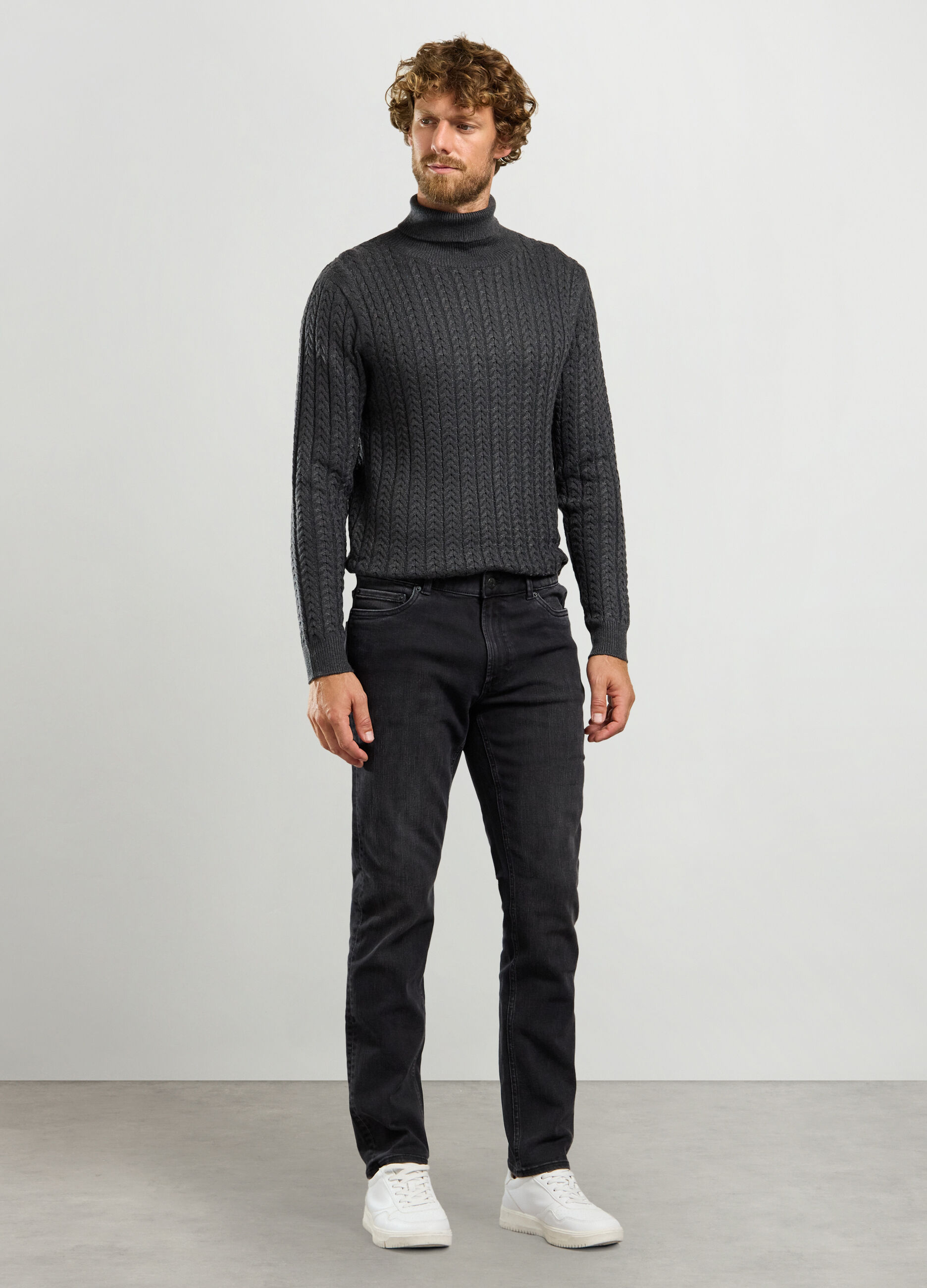 Jeans slim fit in denim di cotone stretch uomo_0