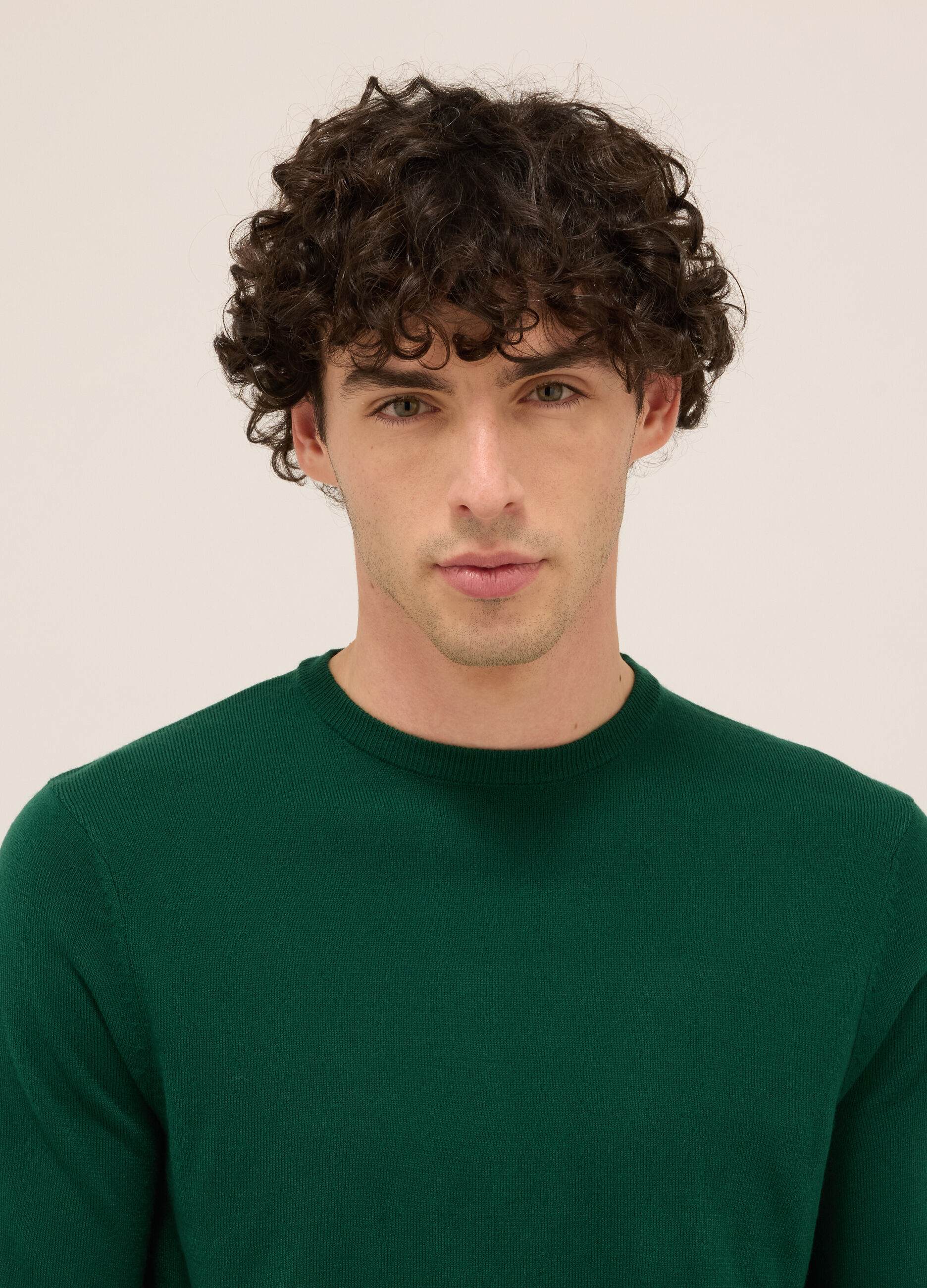 Maglione girocollo in maglia rasata uomo_2