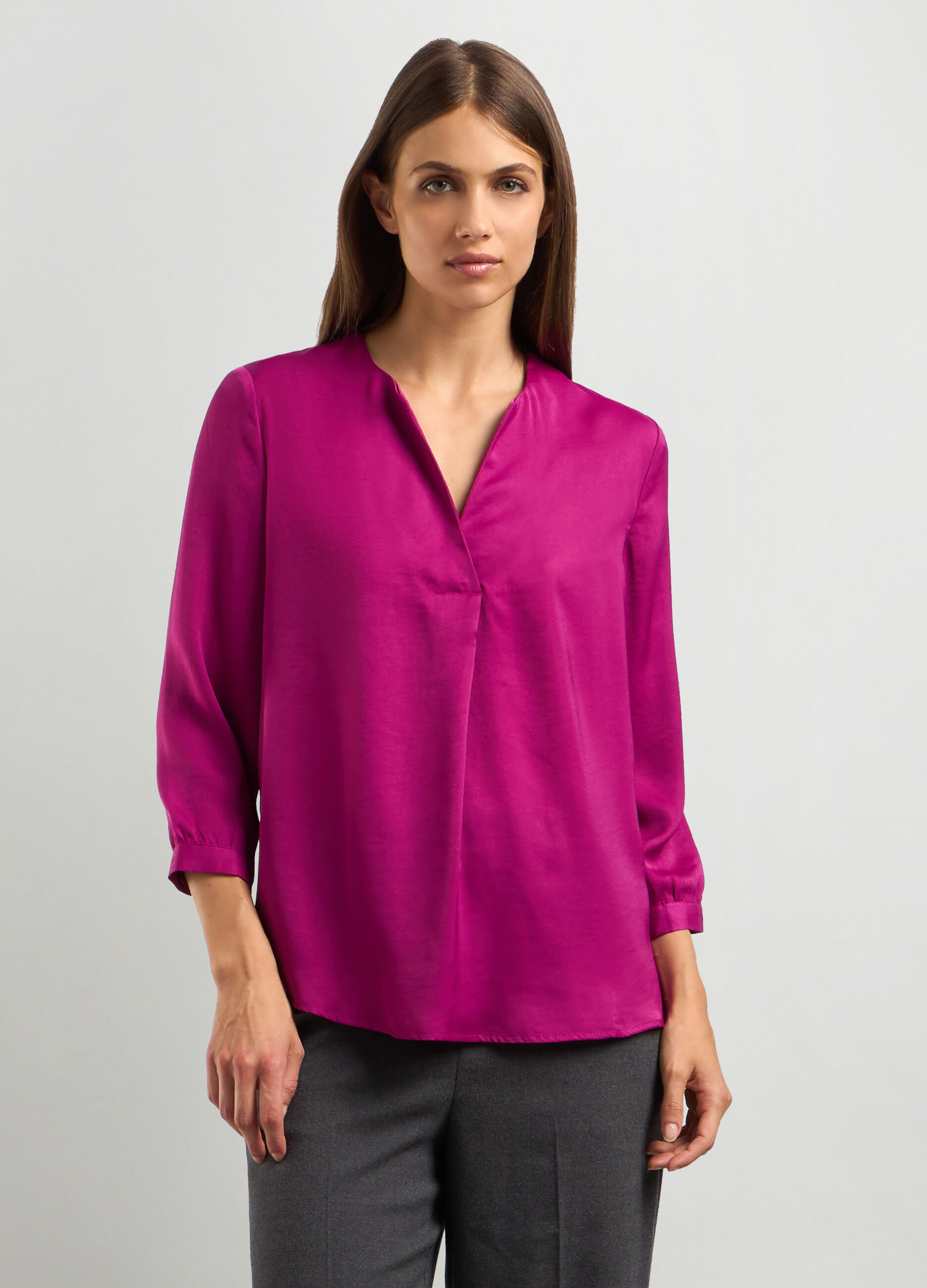 Blusa in raso con scollo a V donna_0