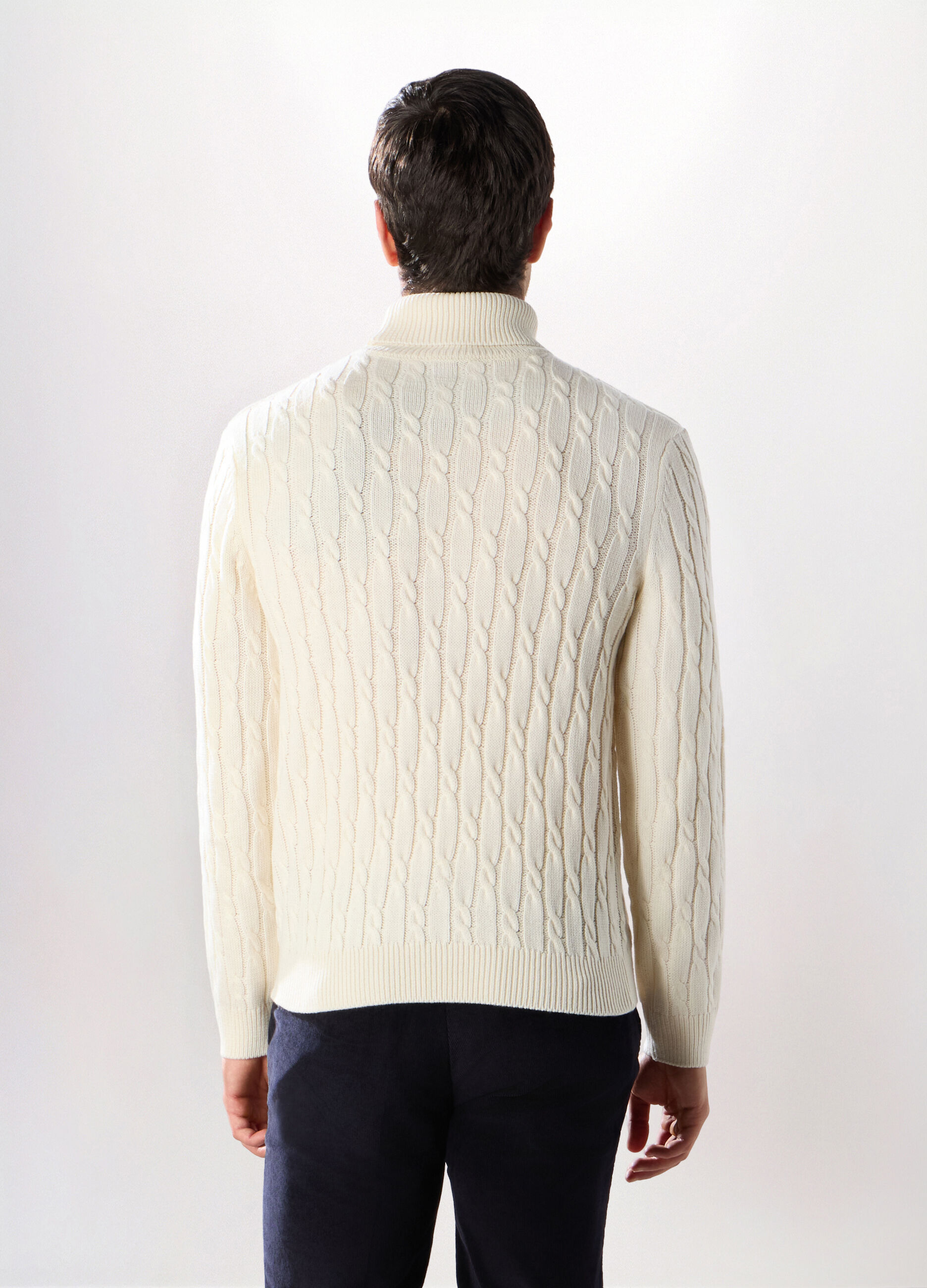 Maglione dolcevita a trecce uomo_1