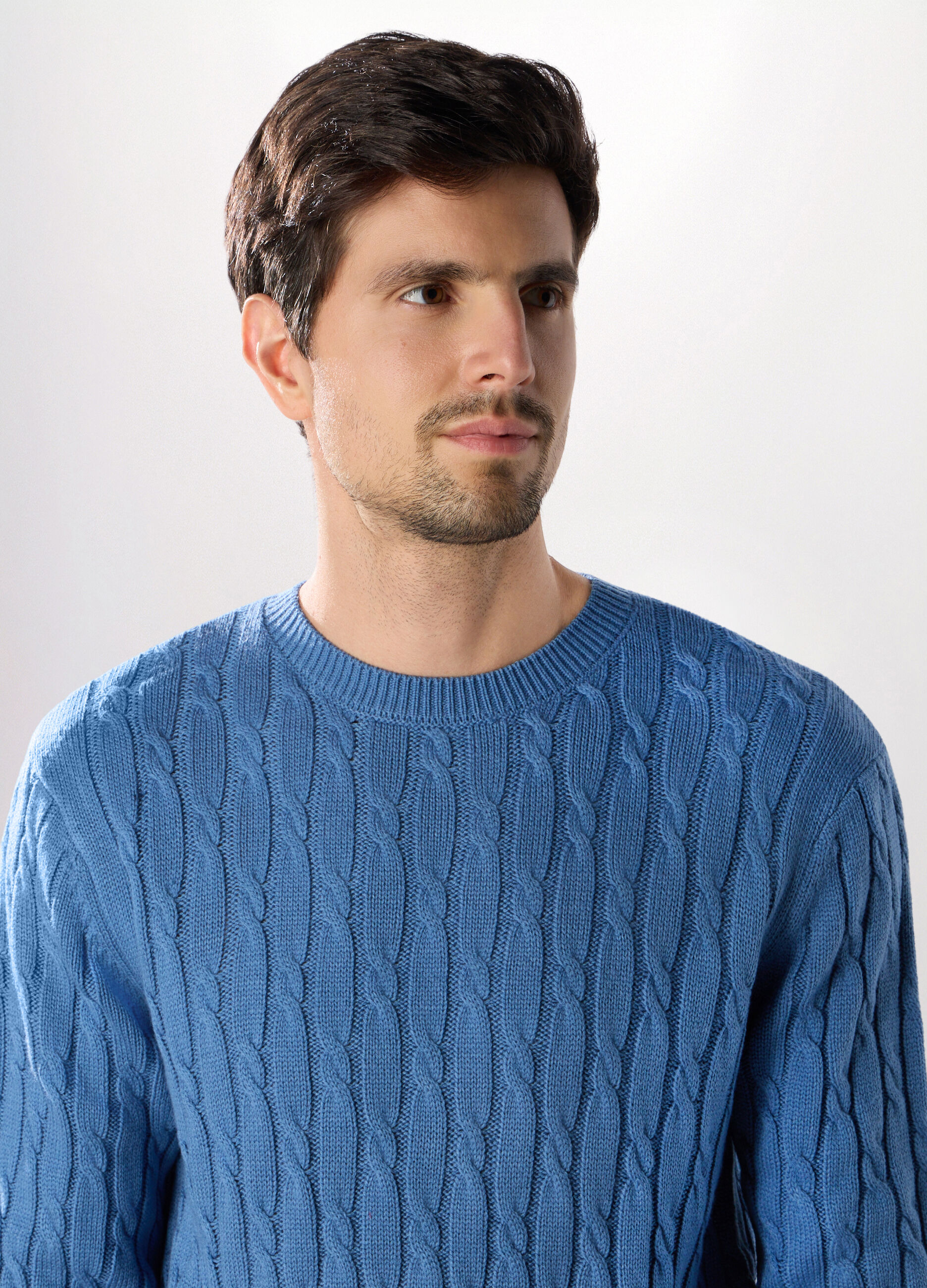 Maglione girocollo a trecce uomo_2