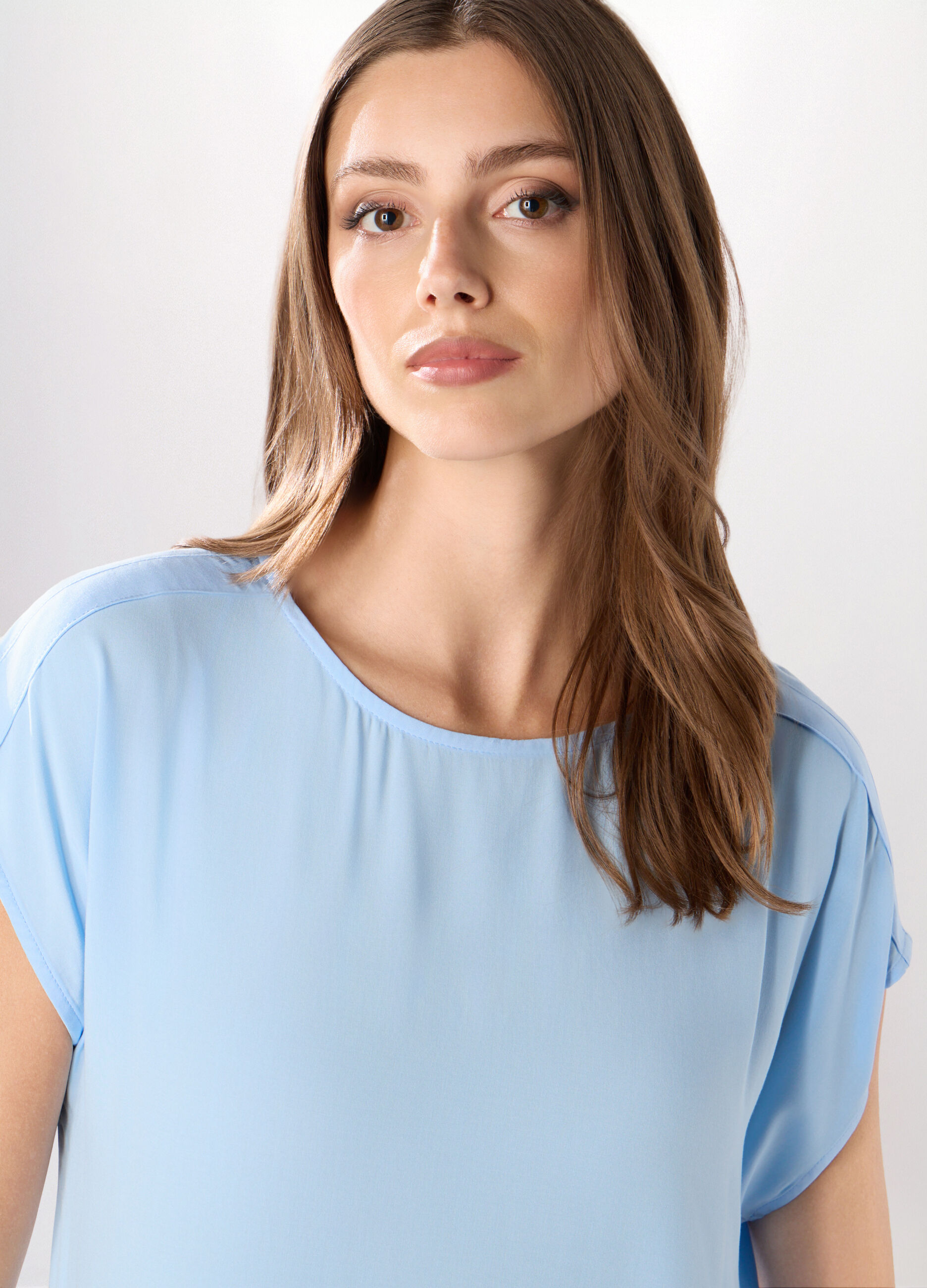Blusa a maniche corte donna_2