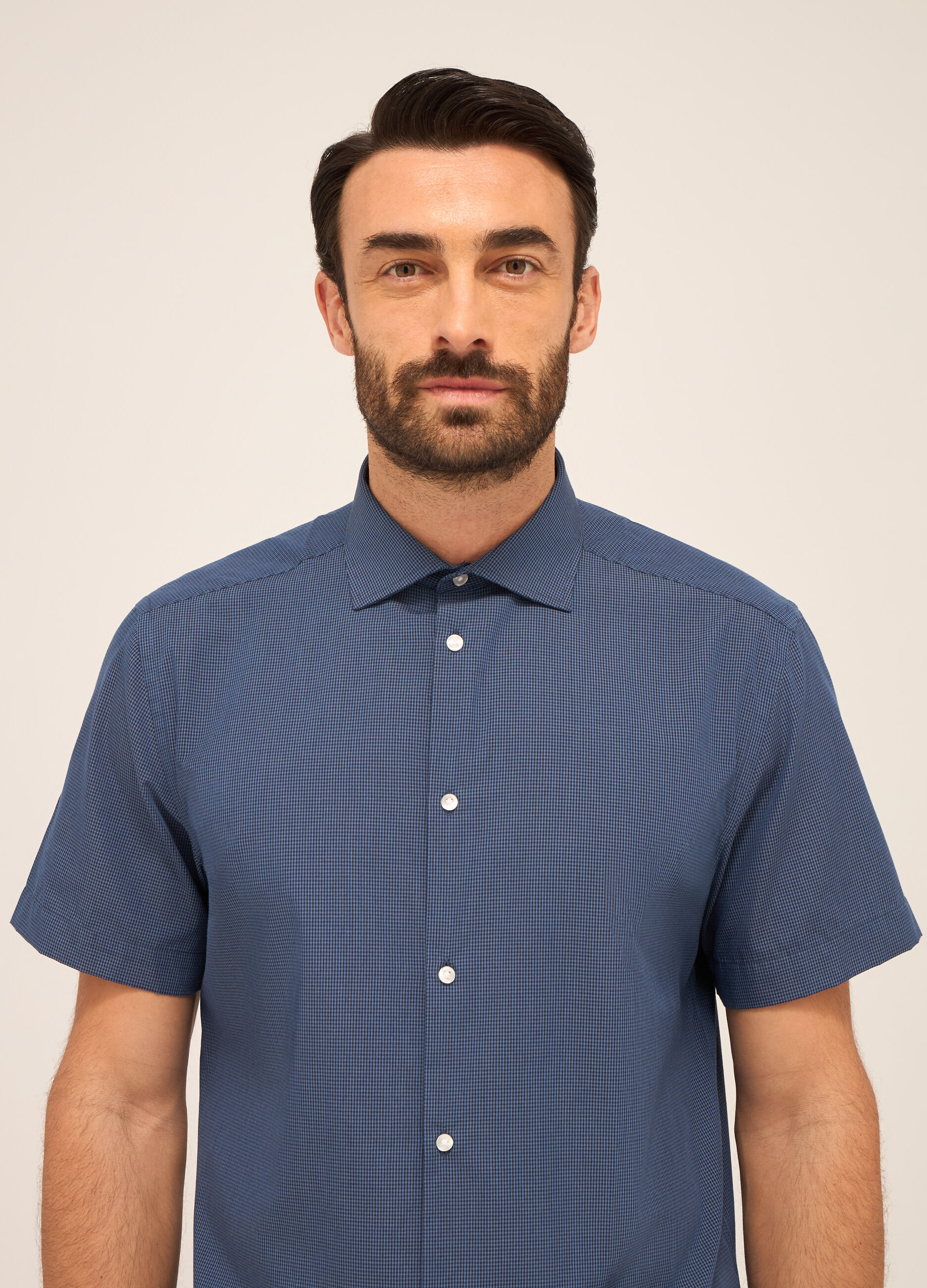 Camicia a maniche corte a quadretti uomo_2