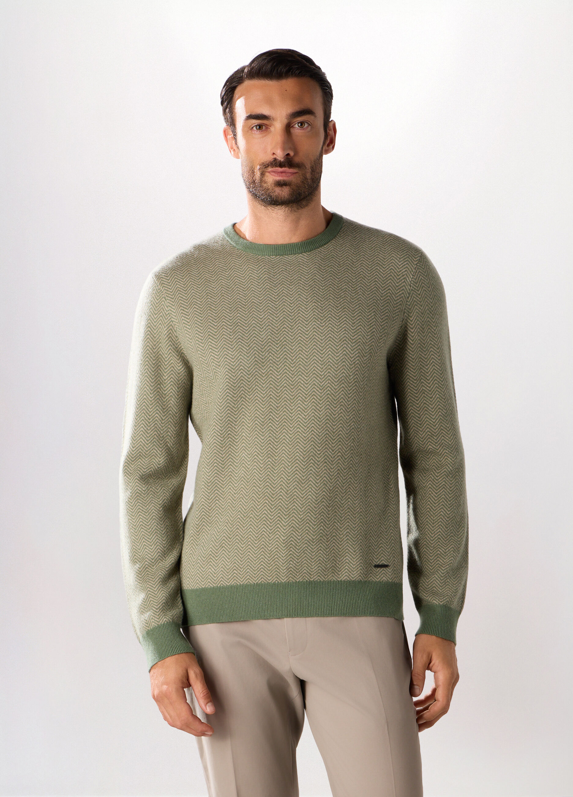 Maglione girocollo in misto lana e cashmere chevron uomo_0