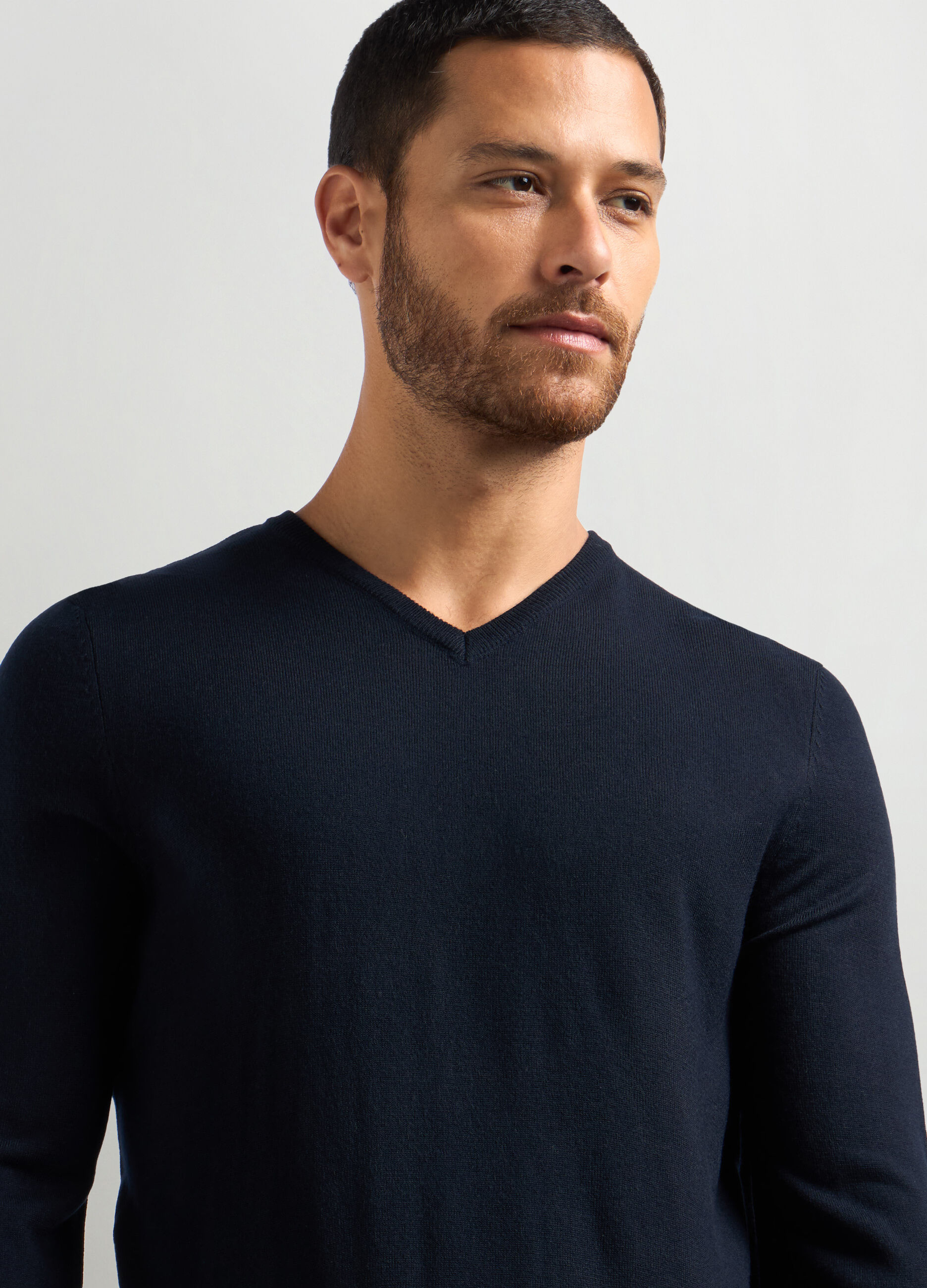 Maglione collo a V maglia rasata uomo_2