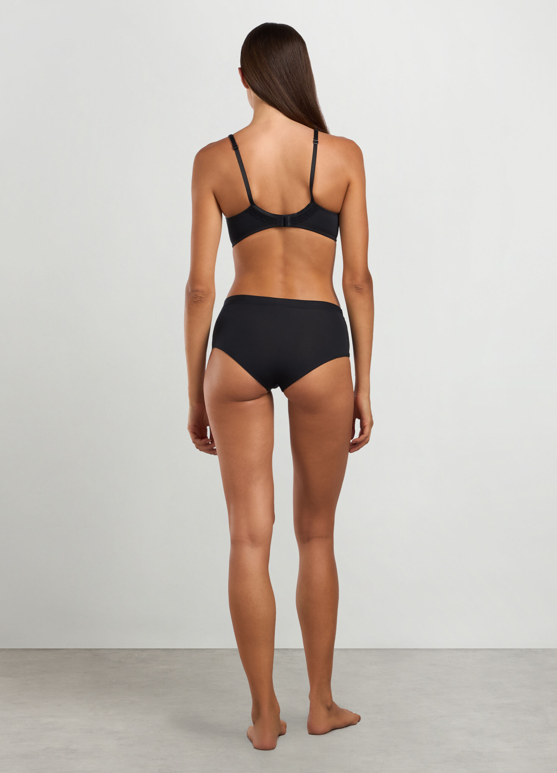 Reggiseno a triangolo con ferretto_1