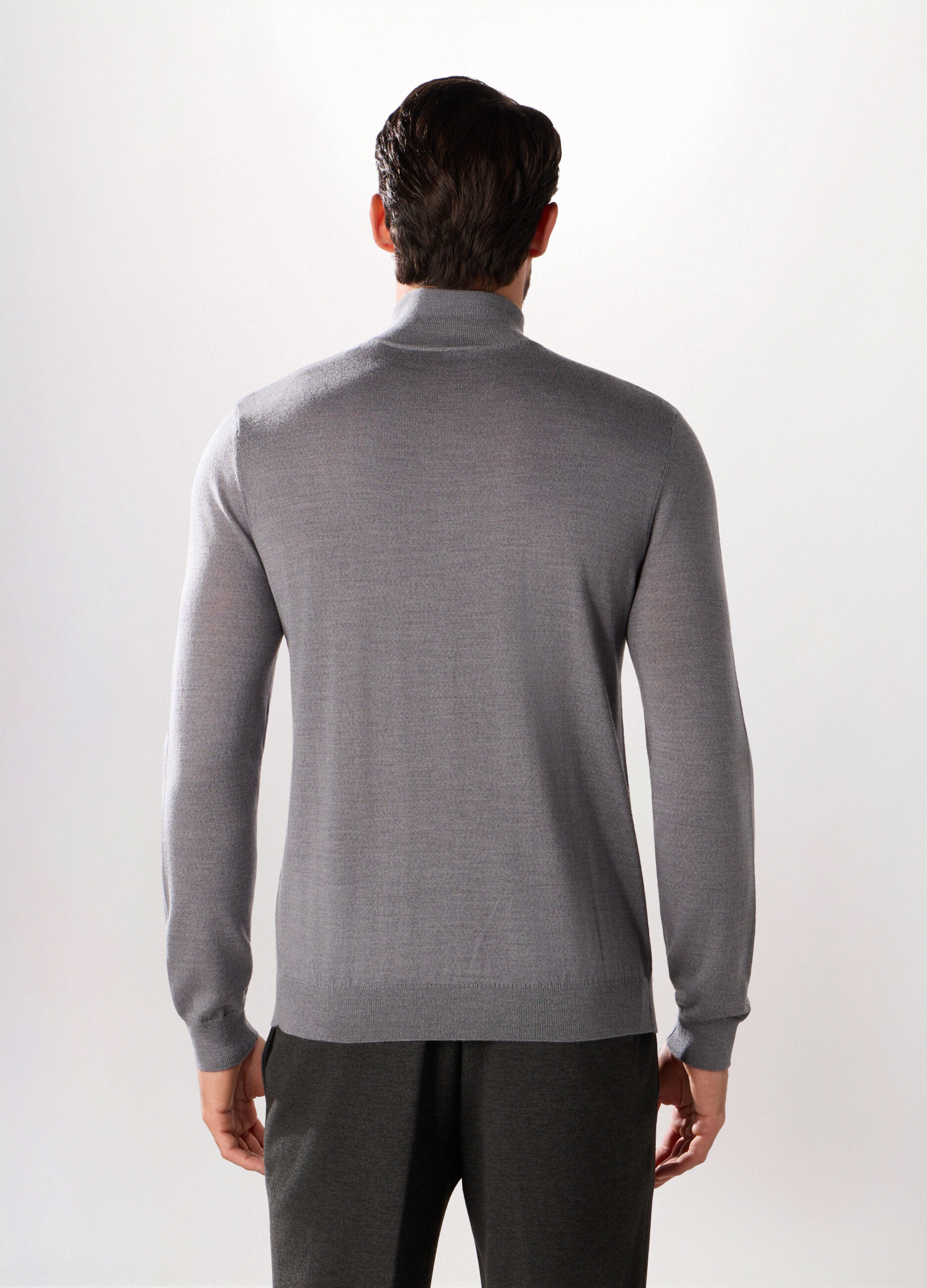 Maglione lupetto in lana merino uomo_1