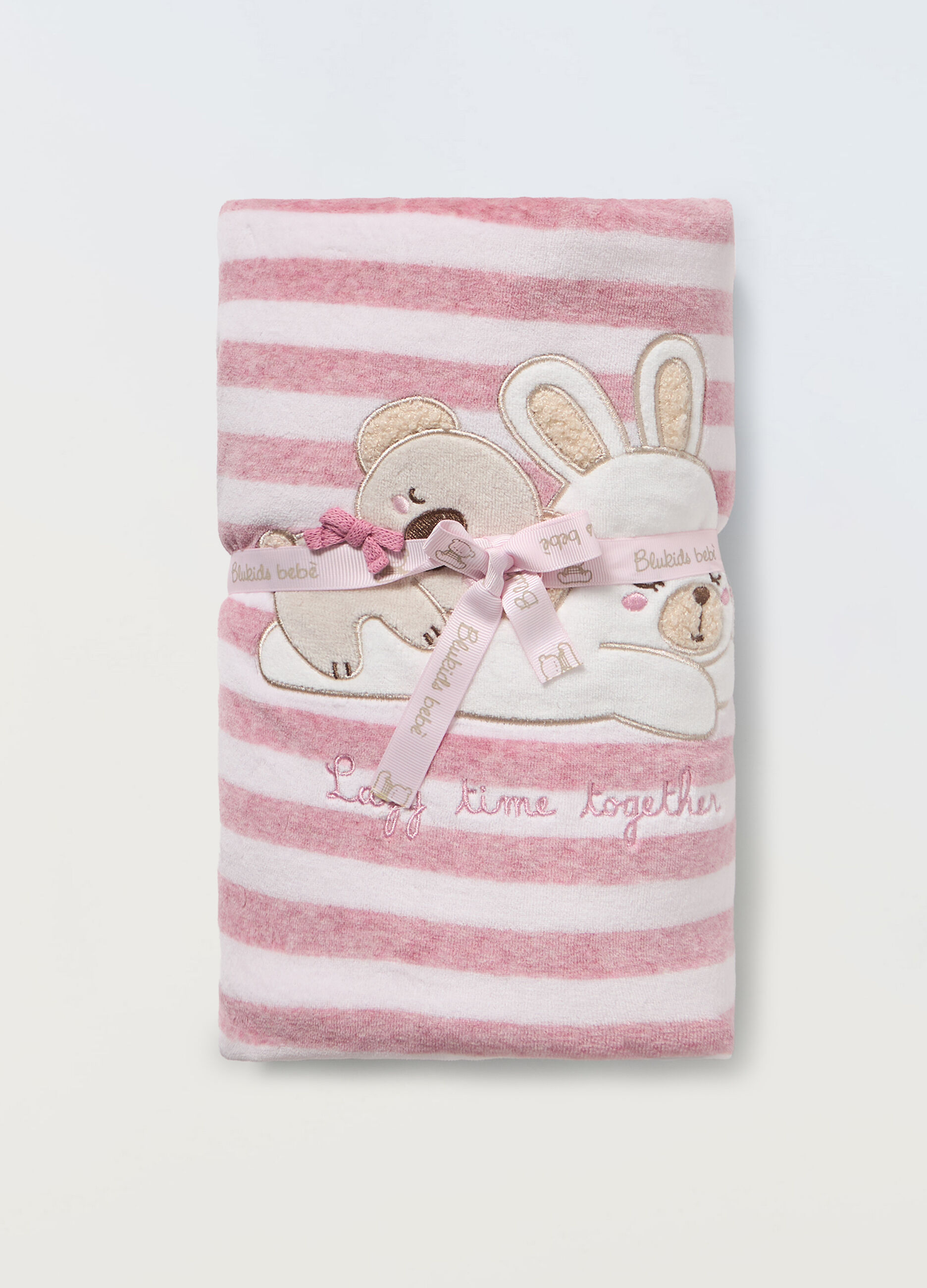 Coperta imbottita con ricamo_1